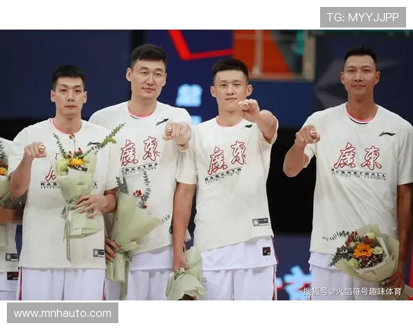 北京篮球队防守策略揭秘:从战术分析到球员执行的深度探讨 北京篮球队防守策略揭秘:从战术分析到球员执行的深度探讨