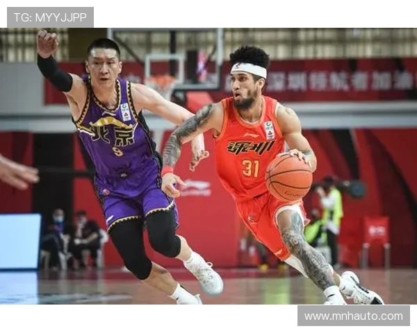 深圳篮球队配合风格深度解析与对比分析 深圳篮球队配合风格深度解析与对比分析