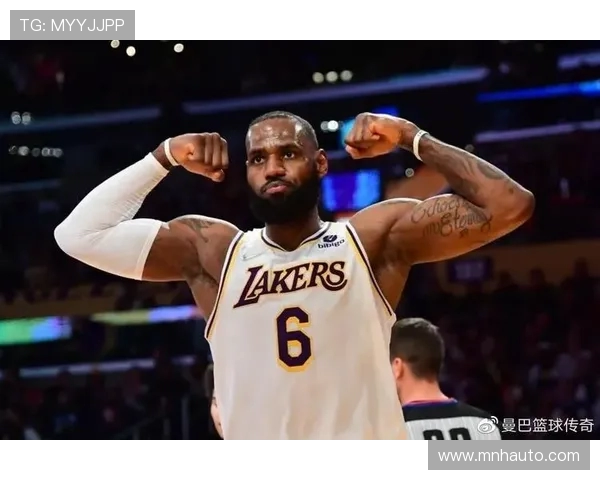 詹姆斯：从篮球场上的传奇到生活中的榜样，激励无数年轻人追梦之路