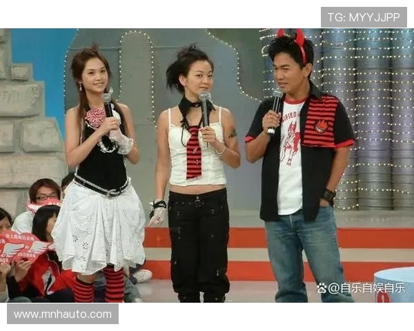 马丁内利的成长之路:从青涩小将到球场明星的蜕变历程 马丁内利的成长之路:从青涩小将到球场明星的蜕变历程