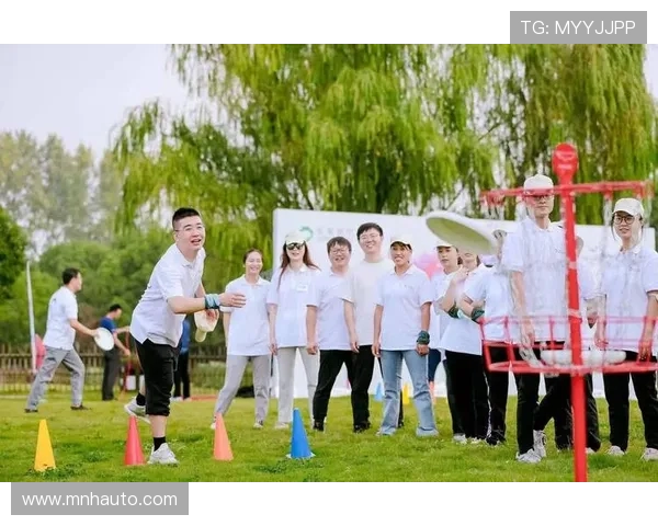 飞盘盛宴:深入了解上海飞盘队的默契与协作精神