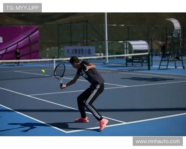 深圳网球队灵活性变革引发热议助力网球运动发展新趋势